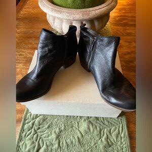 NWOT Lucky Brand Black Soft Leather Ankle Boots